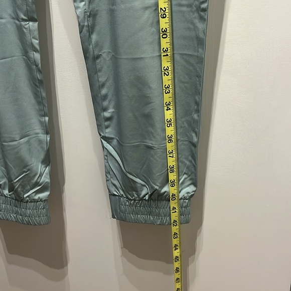 NWT Mens quick dry joggers running hiking gym 2 zippers XXL - Picture 5 of 8